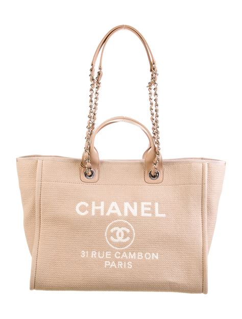 chanel deauville messenger bag|chanel deauville tote 2022.